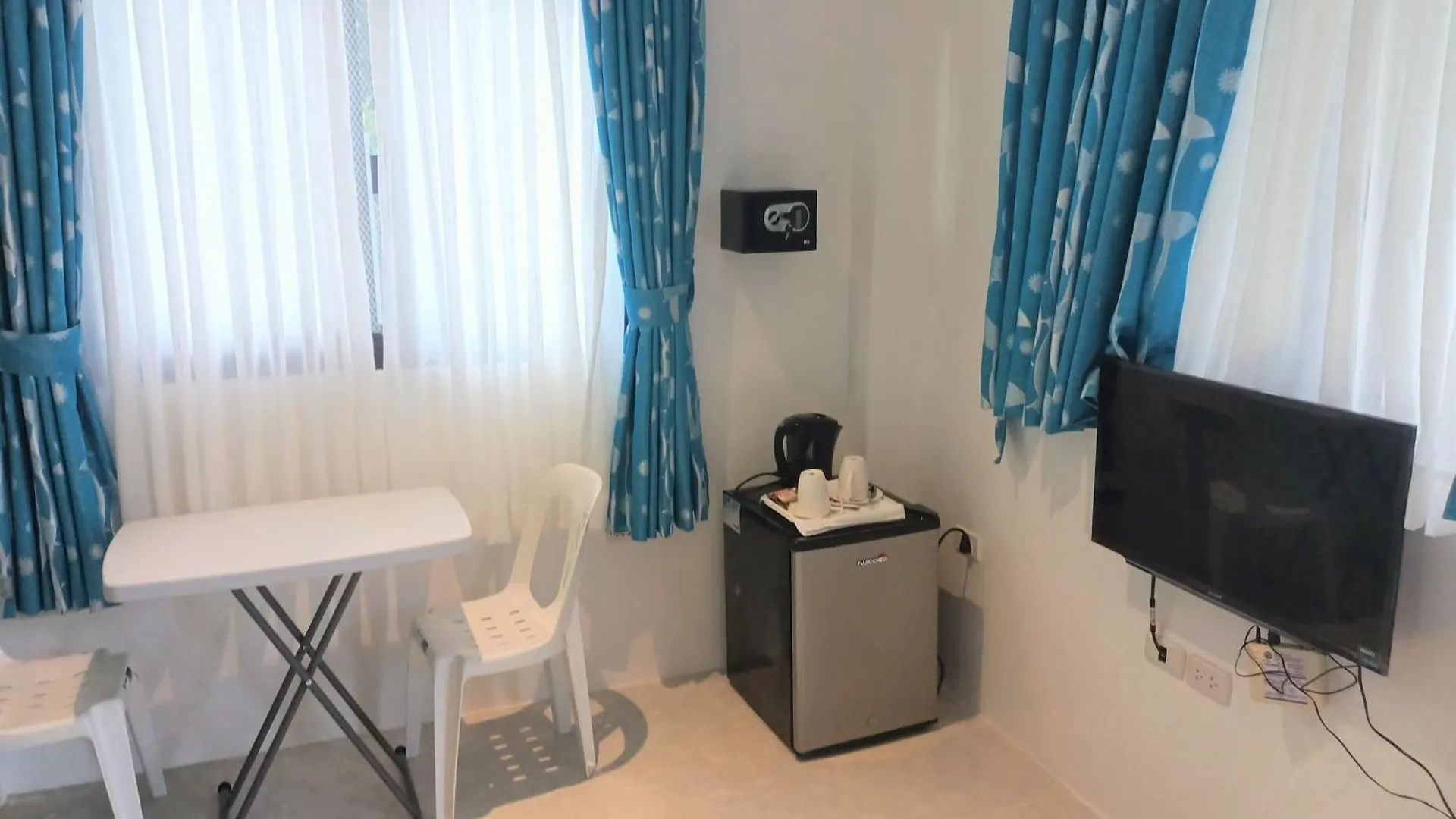 Alona Whitehouses Resort Panglao